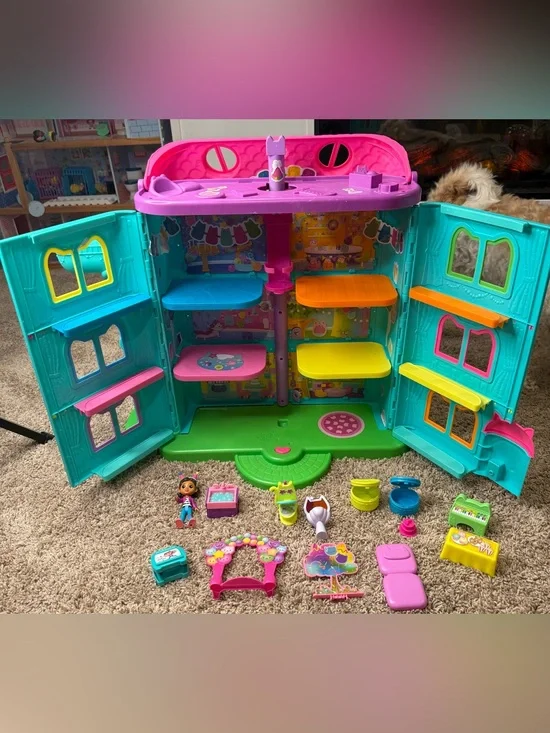 Gabby’s Dollhouse Purrfect Dollhouse Playset w/ Gabby Figure & Accessories