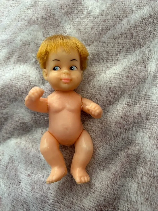 VTG 1960s Small Vinyl blue eyes blonde Character Girl Doll 4
