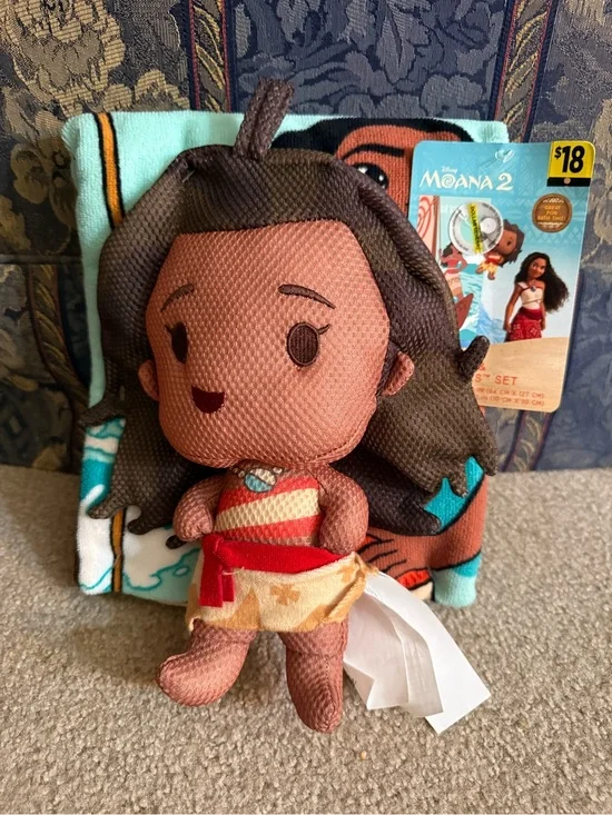 Disney Moana 2 Bath Towel & Bath Buddies Set Toy