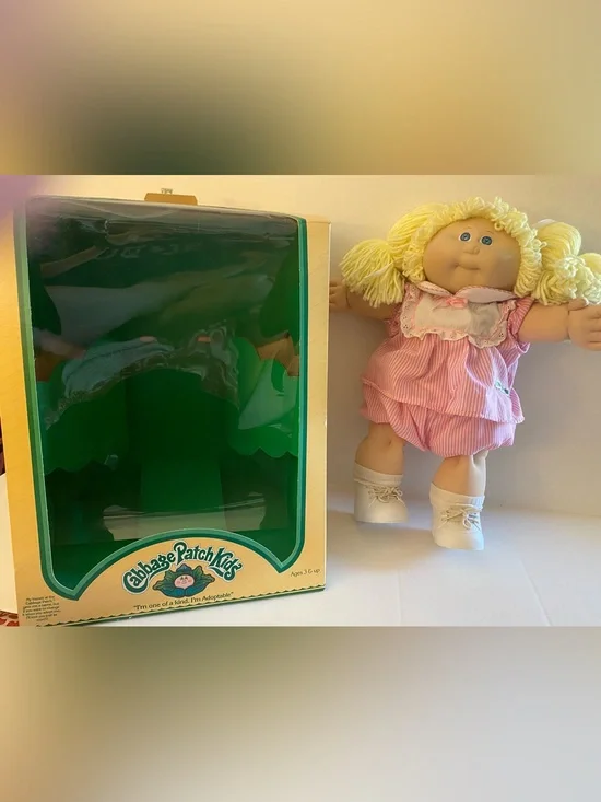 Vintage cabbage patch doll with box