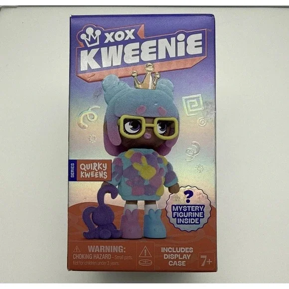 XOX KWEENIE Quirky Queens Doll & Case 2024 New‎ SEALED.