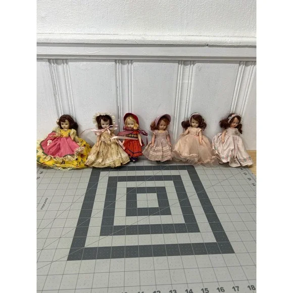 Vintage Nancy Ann Storybook Dolls Lot Sleep Eyes Pastic Miniature with/Boxes