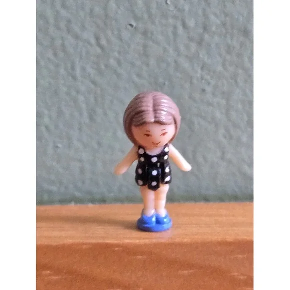 Polly Pocket Vintage 1990 Lulu in Her Necklace Bluebird Toys * Lulu Doll*