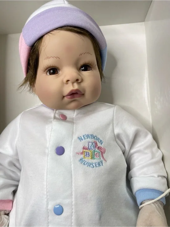 Madame Alexander Lee Middleton Newborn Nursery Munchkin 18” Baby Doll NIB