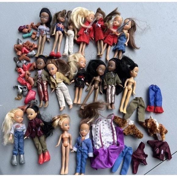 Lot Of 17 2003 STARLETZ 4