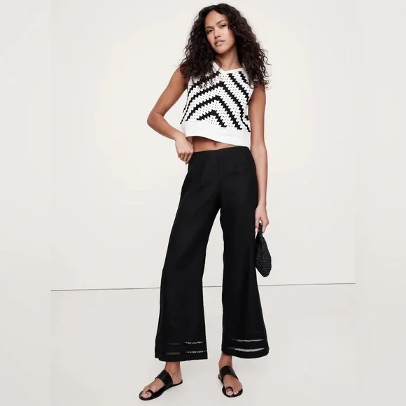 NWT! Banana Republic Mid-Rise Kick-Flare Lace-Trim Linen Ankle Pant - 12 LONG 🤎