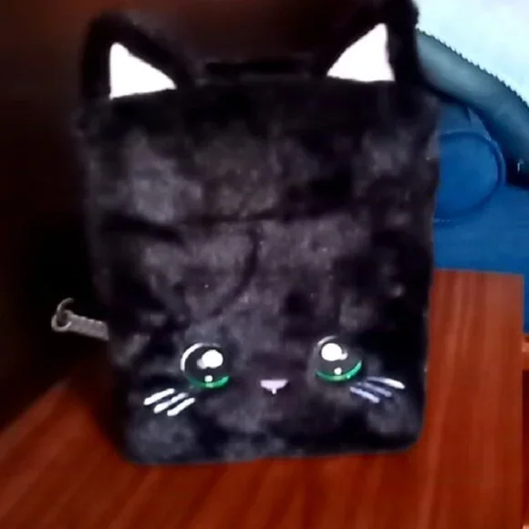 Na Na Na Surprise Limited Edition Backpack Bedroom Black Kitty Playset w/ Doll
