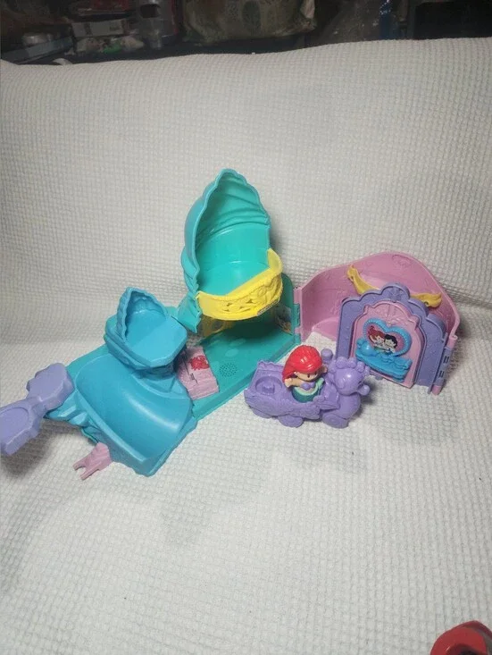 Little People Ariel Grotto Mermaid Playset - With 1 Figure And 1 Accessory Works