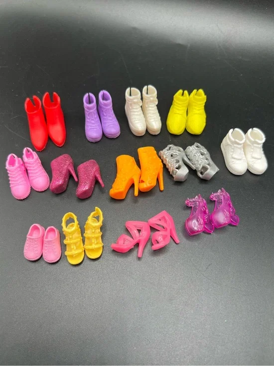 Barbie Skipper Chelsea Doll Shoes Lot Of 13 Pairs Heels Boots Sandals Modern