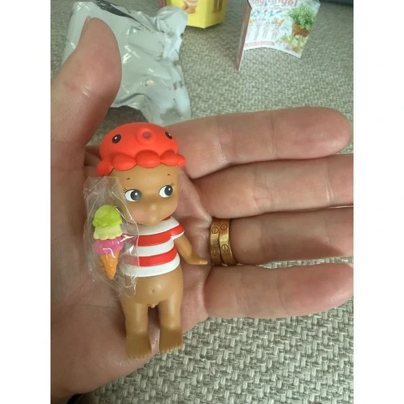 Sonny Angel Summer Vacation Octopus