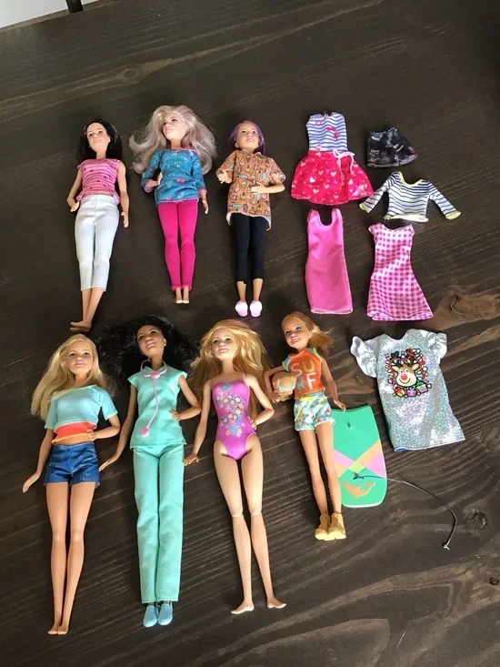 Lot of 7 Barbies: Career doll/Dolphin surf/+more+clothes.
