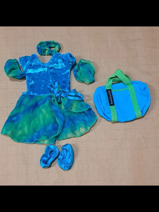 American Girl Today Modern  Dance Set with Bag