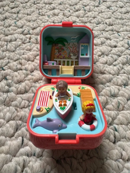 Vintage 1991 Polly Pocket Lulu and her Speedboat Ring Case