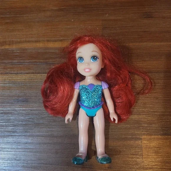 Disney Princess Girl‎ Ariel Glittered Petite Doll With Shoes Doll Toy