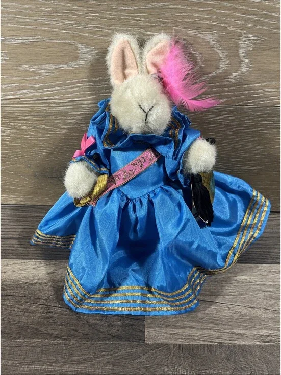 Vintage 1991 Hoppy Vanderbear Collection Bal Masque Costume Bunny Dressed 17th