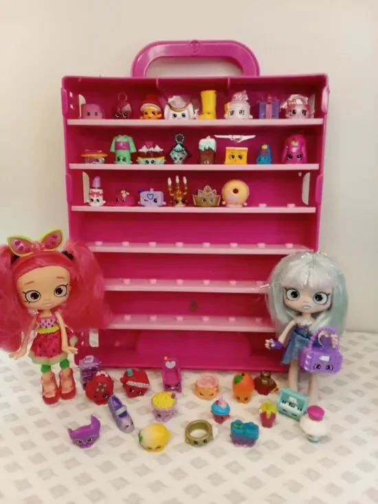 Shopkins bag-mixed Over 30 +2 Dolls. Case Not For Sale