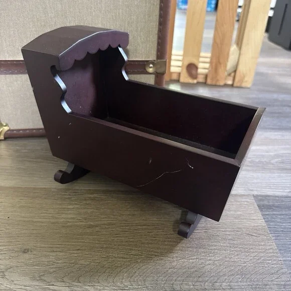 AMERICAN GIRL FELICITY LITTLE SISTER BABY POLLY’S CRADLE