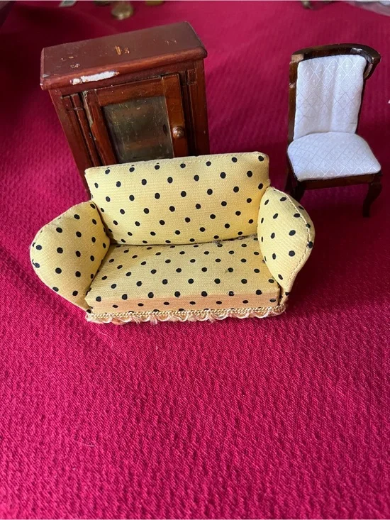 Vintage Doll House Miniature Furniture - Home Accents