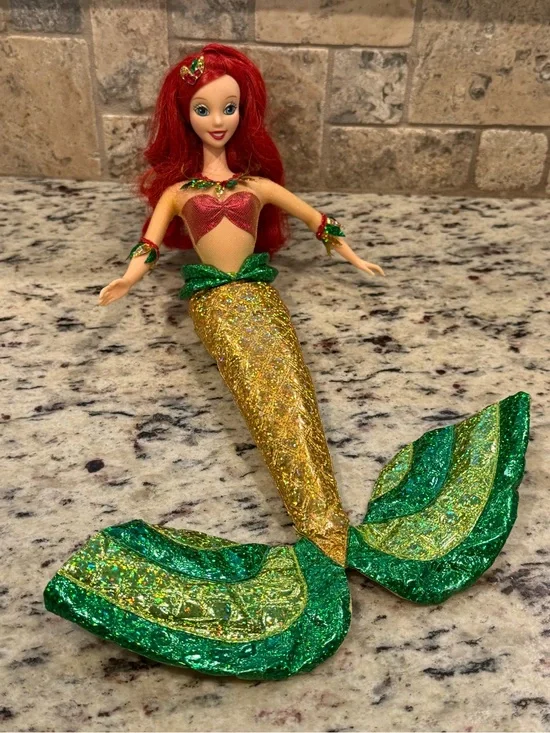 2000 Mattel Disney The Little Mermaid Seaside Holiday Barbie
