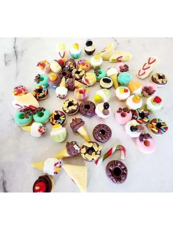Miniature Dollhouse Food Cupcakes Doughnuts Pastries Bakery 8pcs