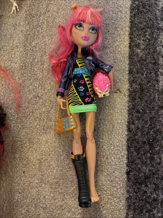 Monster High fashion doll Howleen Wolf