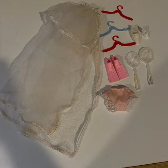 Vintage Barbie Accessories Lot Clothing Hangers‎ Tennis Racquets Fins Shoes