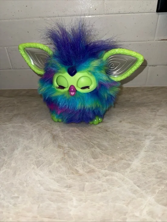 Hasbro 2023 Galaxy Furby Interactive Glow In The Dark Toy Blue Green EUC