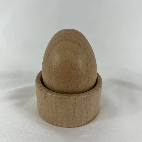 Lovevery the Explorer‎ 9-10 months Montessori Egg Cup