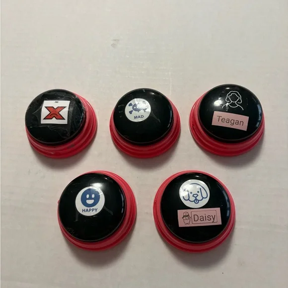 Learning resources hunger for words 5 pink buttons