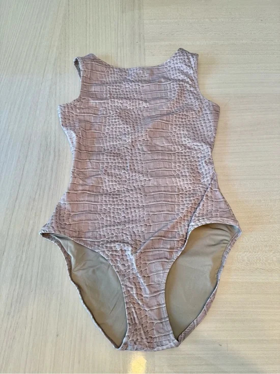 🤎 Skims Dune Croc Swim Scoop Neck One Piece Swimsuit Resort Crocodile M Cheeky