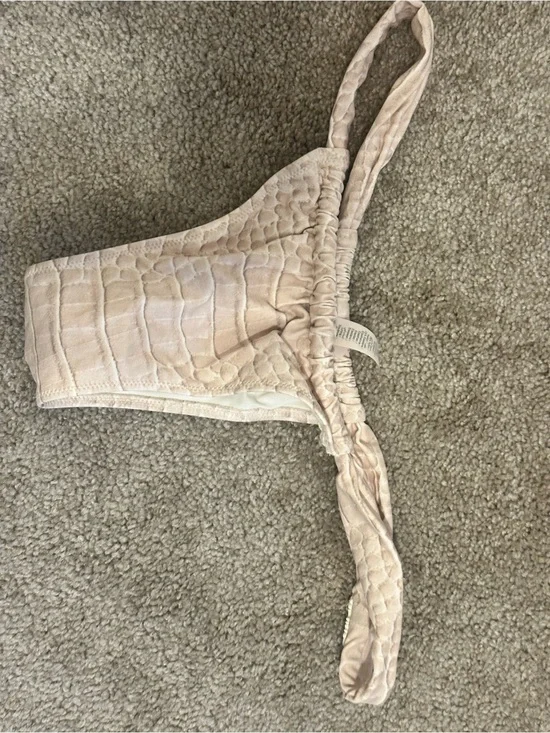 SKIMS Croc-Texture Bikini Bottom in Light Taupe
