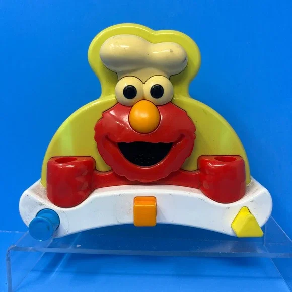 Fisher Price Sing and Cook with Elmo Toy Red Yellow 2010 Magnetized Chef Toy