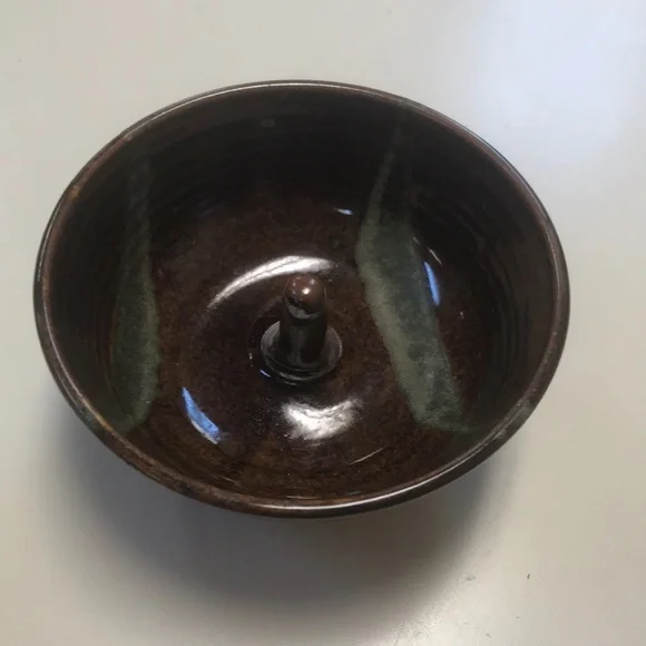 Stamped Studio Pottery‎ Ring Holder/Apple Baker