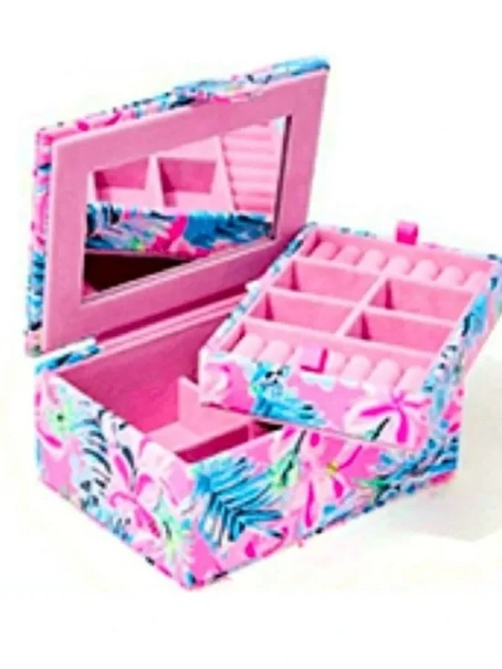 NWT—-Lilly Pulitzer Cockatoo Pretty in Pink Jewelry Box
