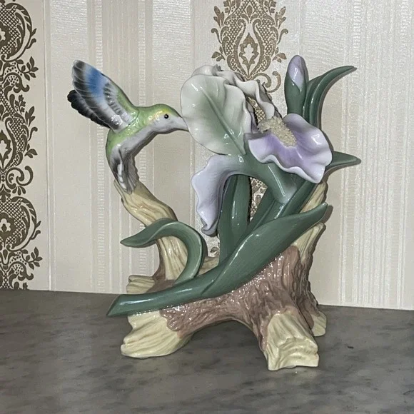 VTG Beautiful Hand Painted Purple Porcelain Iris & Green Hummingbird Figurine