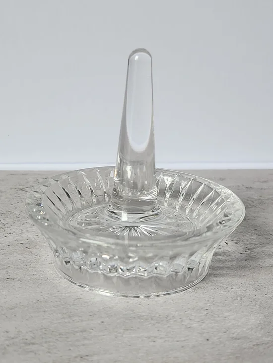 Clear Cut Crystal Glass Ring Holder Jewelry Stand - Clear
