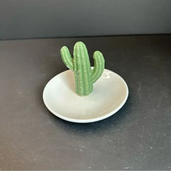 Ceramic‎ Cactus Ring Holder Trinket Dish 4x2.5