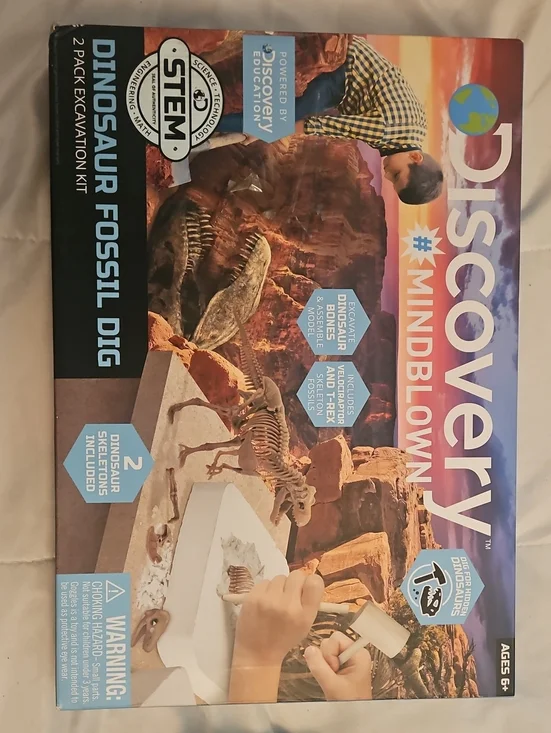 Discovery Dinosaur Fossil Dig Kit - Blue, Purple, Orange