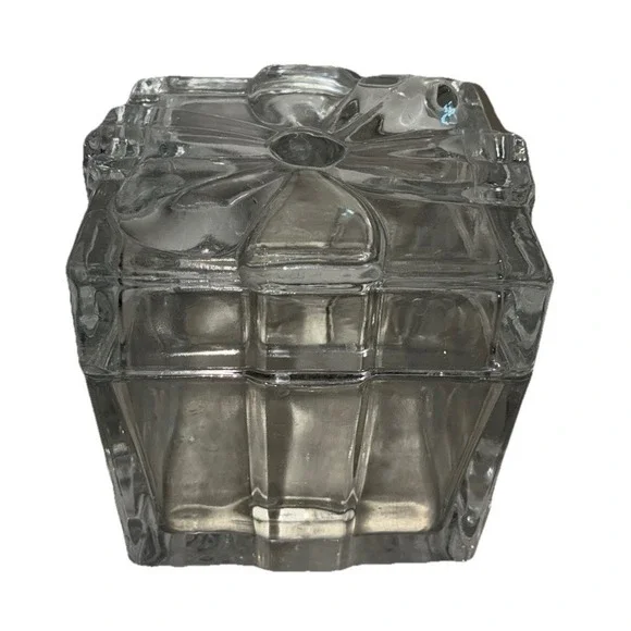Circleware Trinket Storage Box Candy Jar Clear Glass Bow 5.5x5x5