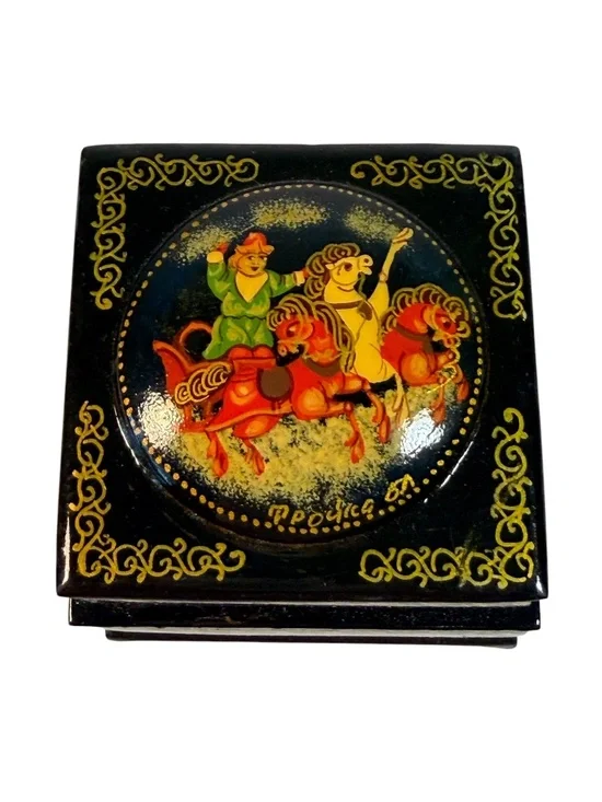 Vintage Russian Lacquer Double Box Double Deck Trinket/Jewelry Box Signed