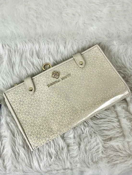 Kendra Scott Jet Set Hanging Jewelry Travel Organizer Case Beige Silver Metallic