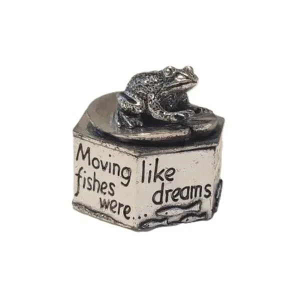 Vintage Silver Scenes Pewter Frog‎ Box Whimsical Pill Mini Trinket Wales UK