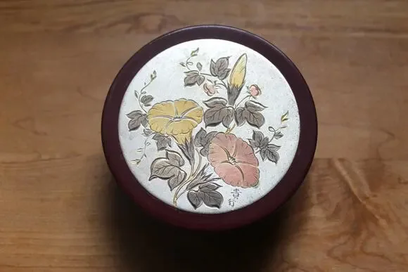 Vintage Maroon Lacquer Circular Trinket Box Floral Jewelry Catchall