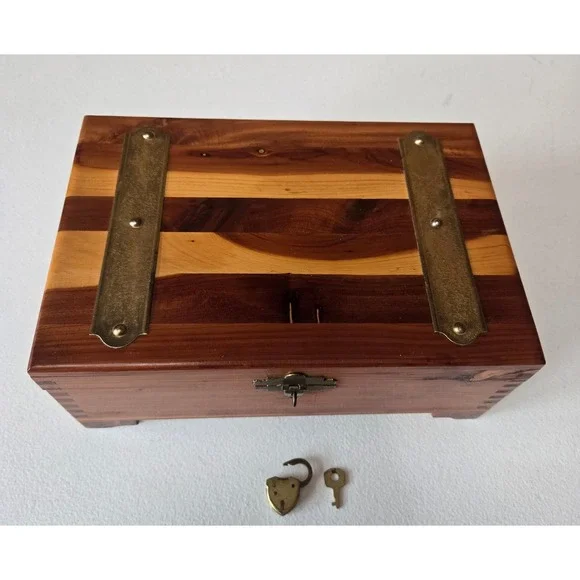 Vintage Cedar Keepsake Box Etched Glass Lid Brass Lock Key Jewelry Memory Chest