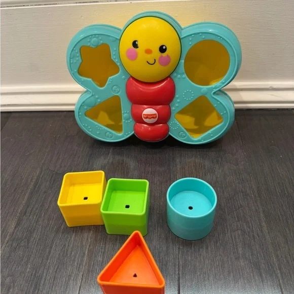 Fisher-Price Bright Butterfly Baby Infant Toddler Shape Sorter