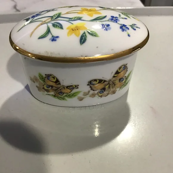 Caverswall Fine Bone China Trinket Box Butterflies Flowers Gold Trim Made in Eng