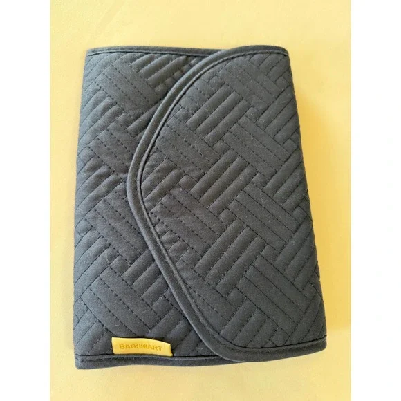 Bagsmart Travel Jewelry Organizer Quilted Navy Blue Folding Case Storage