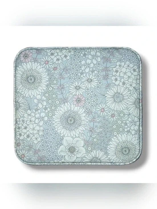 NWOT Cupcakes & Cashmere Travel Jewelry Organizer