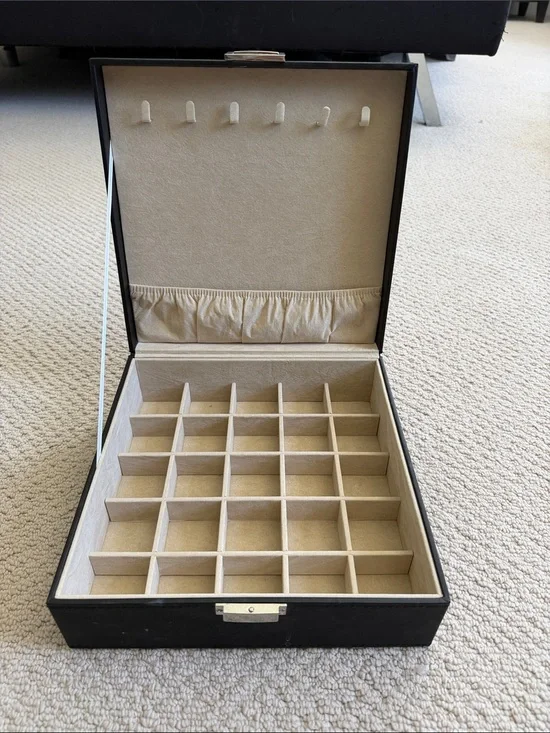 Jewelry Organizer Case with 30 Compartments