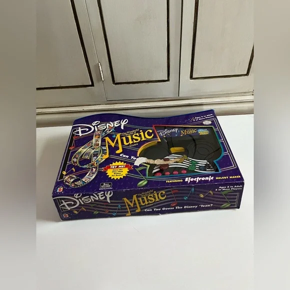 New Disney: The Wonderful World of Music Game Trivia cards, musical interactive